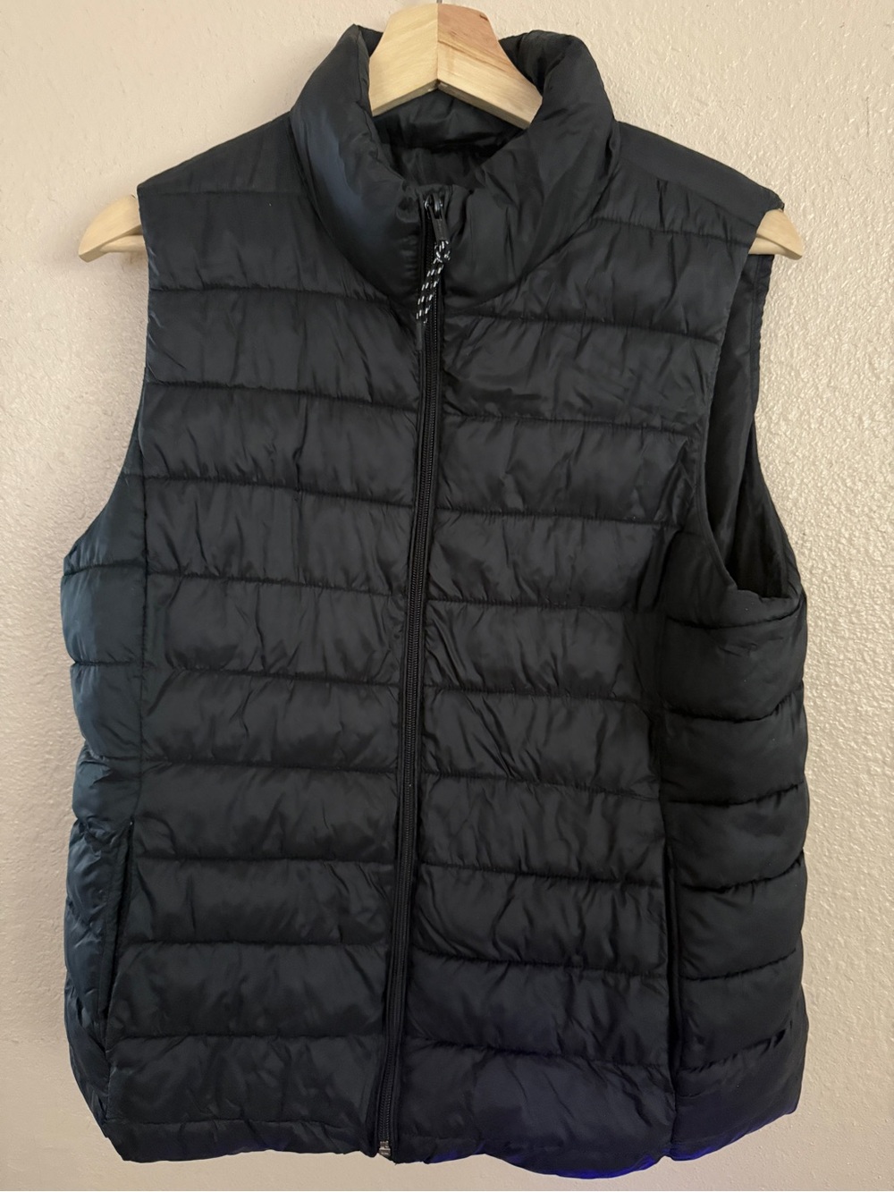 GAP Black Quilted Women's Puffer Vest